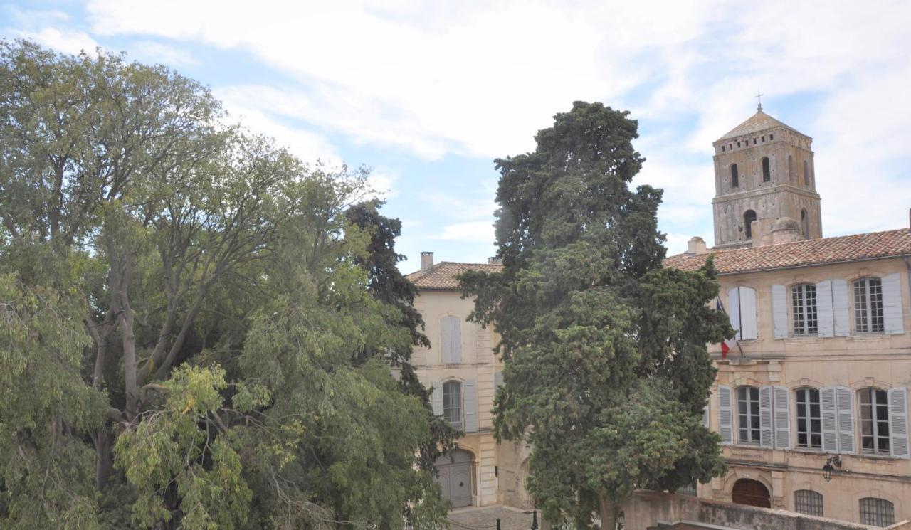 Holiday In Arles -Appartement Du Theatre Antique Exterior foto